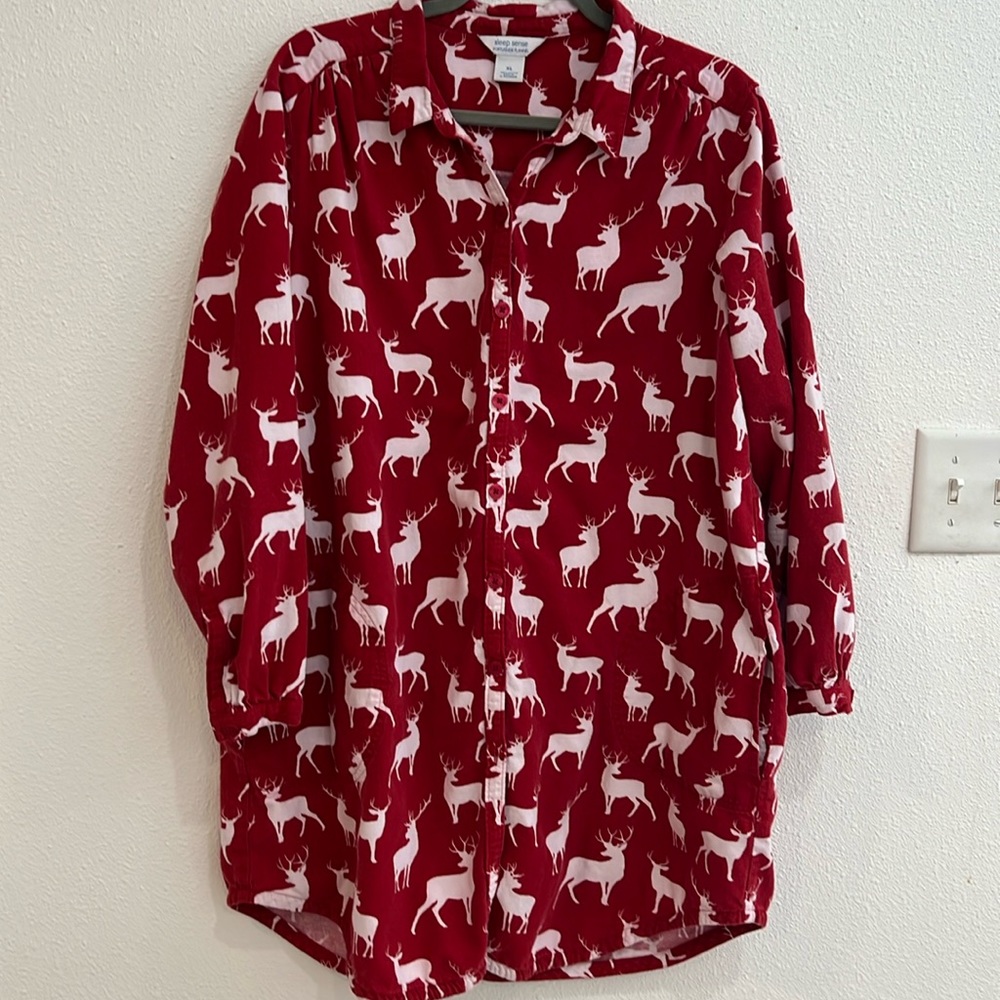 Red Reindeer Print Women's Pajama Shirt